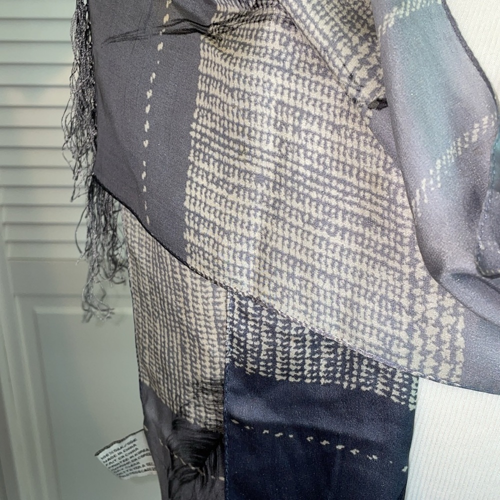 Anne Klein 2 100% silk floral scarf - Picture 2 of 6